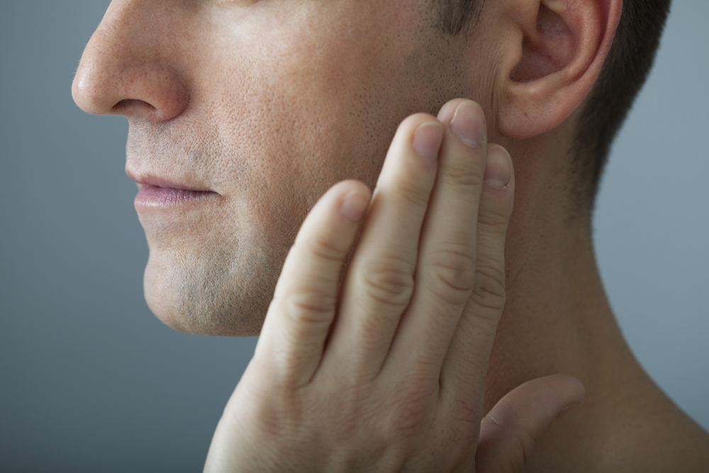 Jaw Pain in Athletes: Exploring the Connection Between Sports and TMJ Disorders